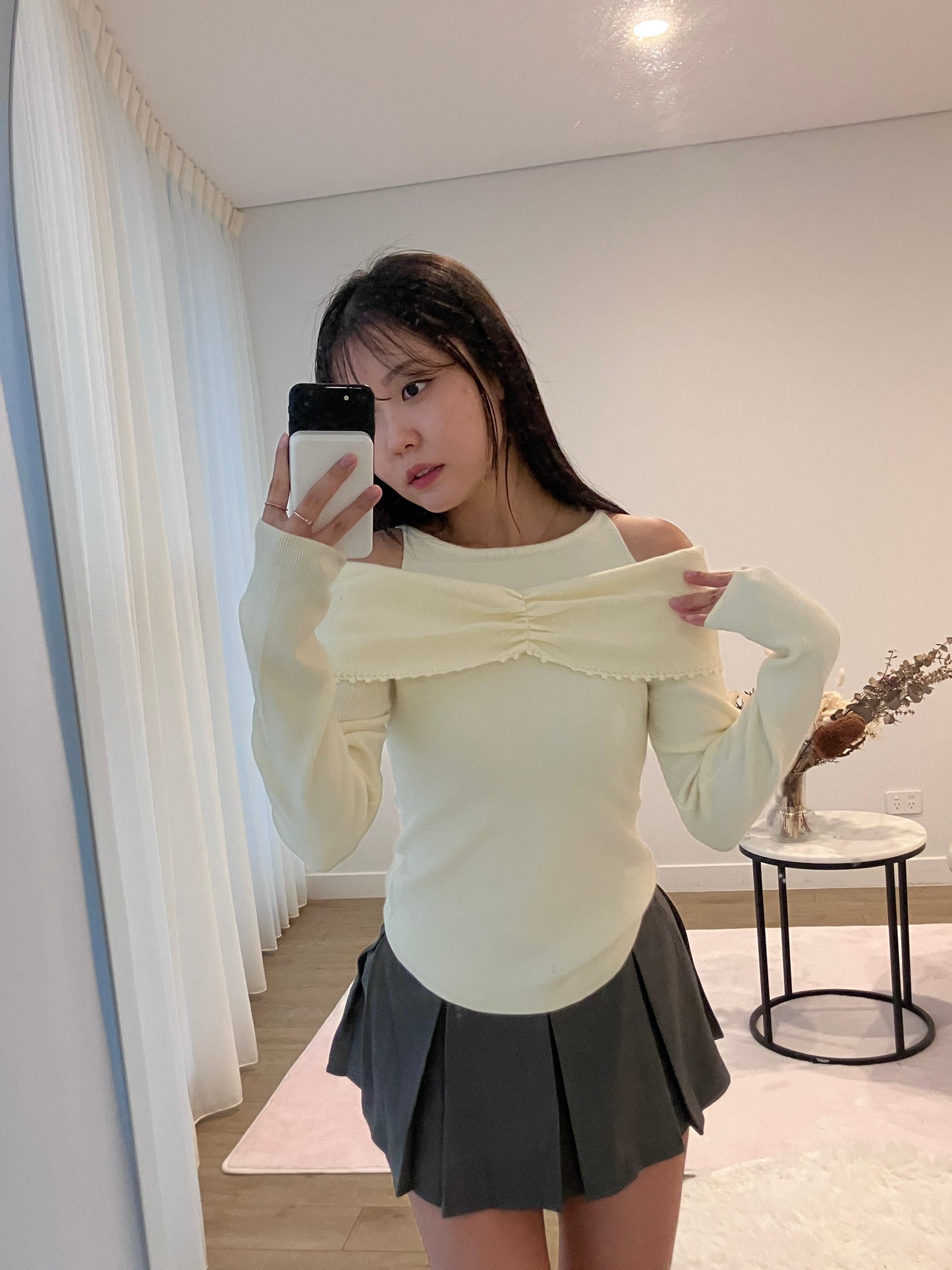 Sweetheart Off-Shoulder Knit White