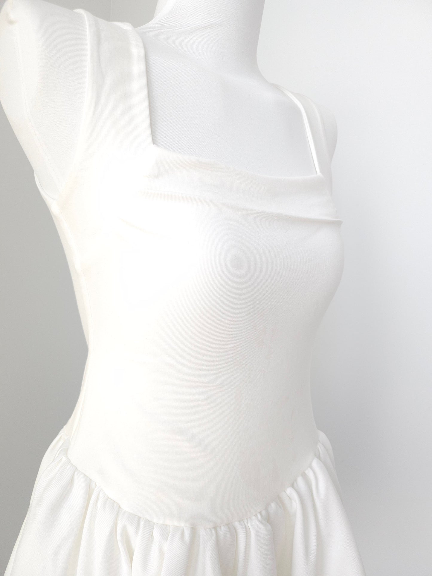 Midnight Muse white