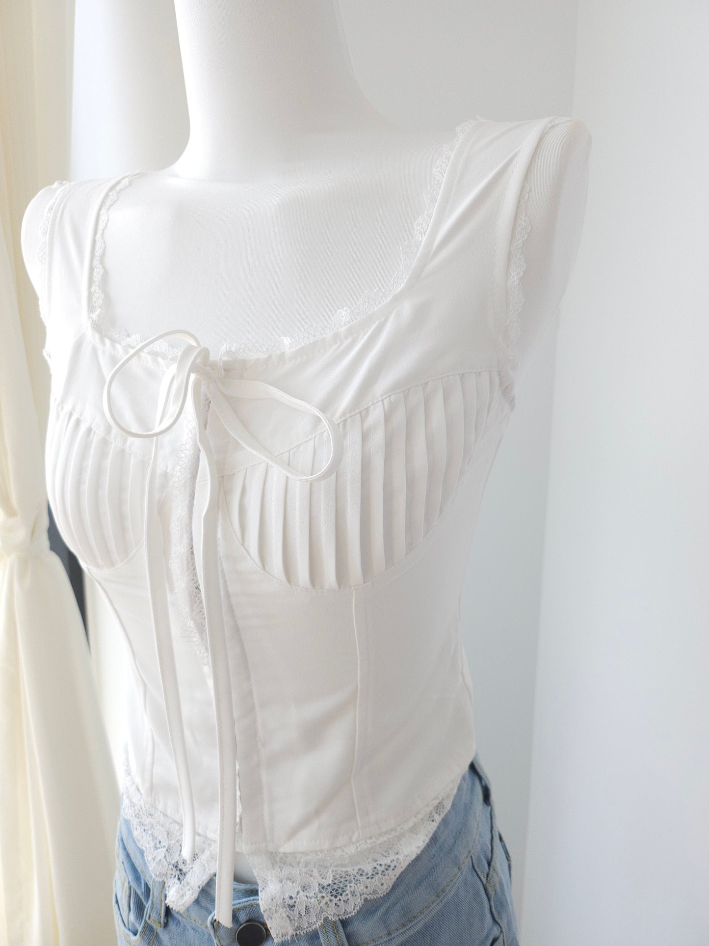 Pippa white top