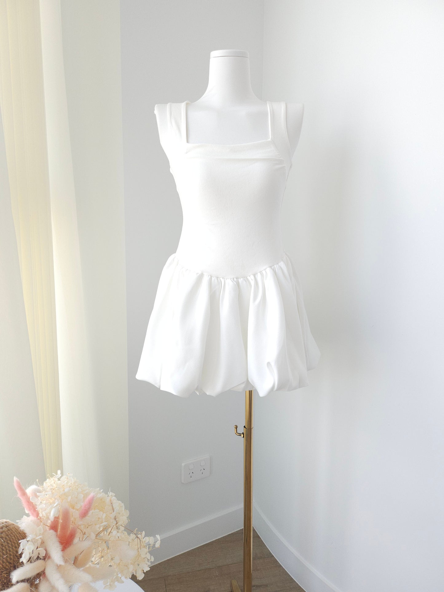 Midnight Muse white