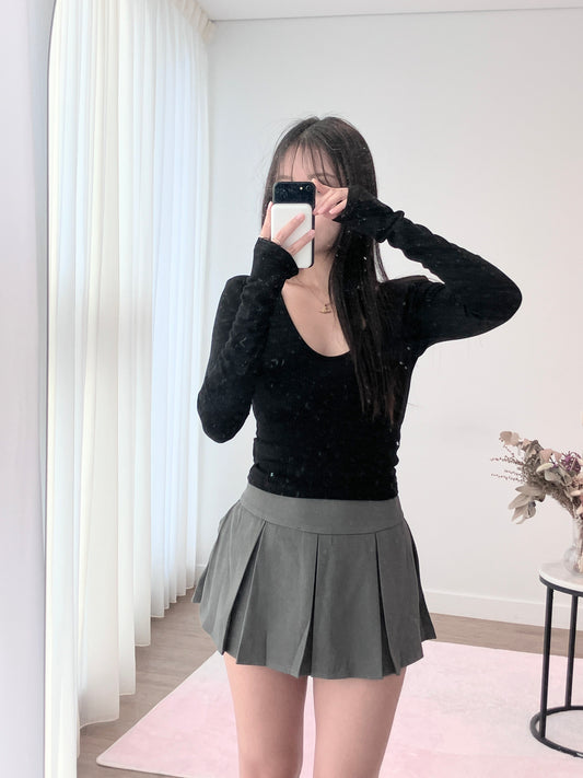 Soft U-Neck Slim Tee Black