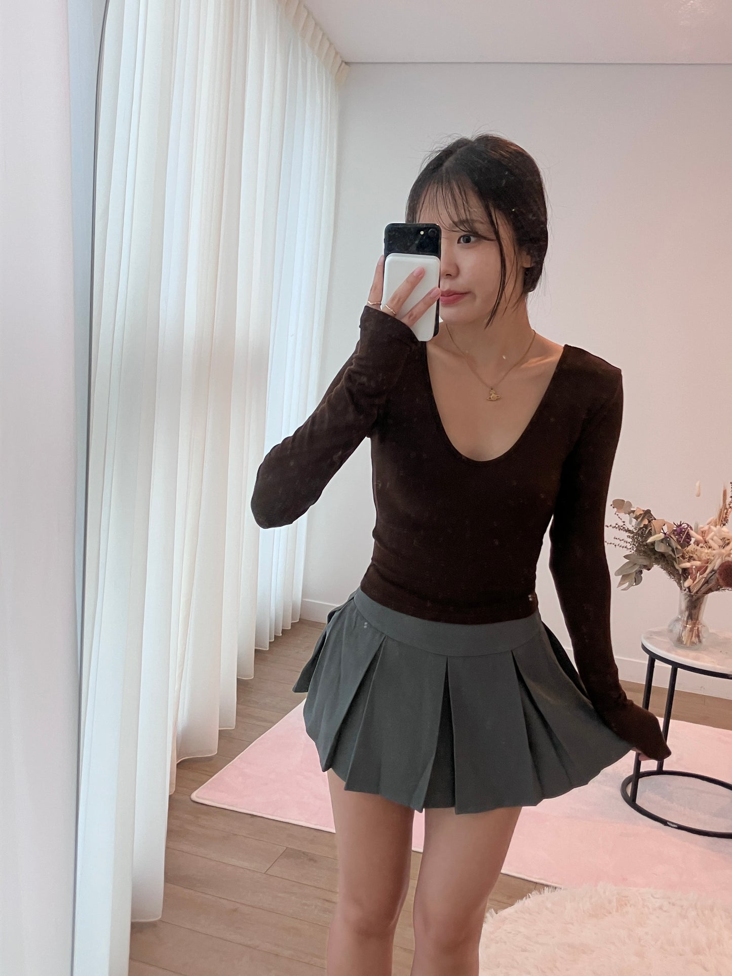 Soft U-Neck Slim Tee Brown