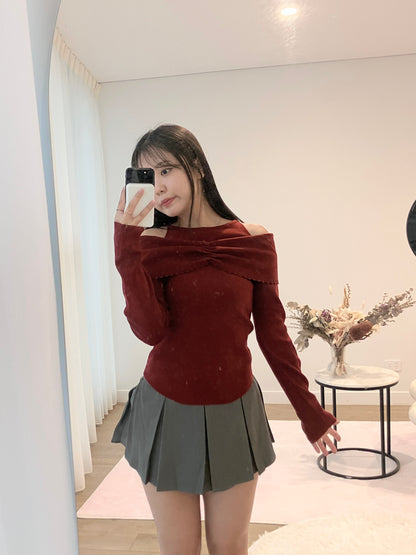 Sweetheart Off-Shoulder Knit Red