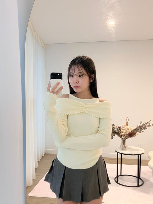 Sweetheart Off-Shoulder Knit White