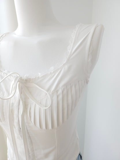 Pippa white top